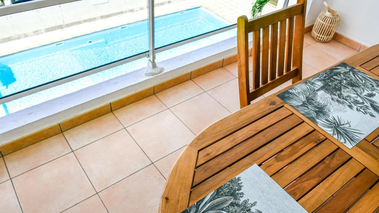 Charmant Appartement Aux Abymes Les Abymes Buitenkant foto